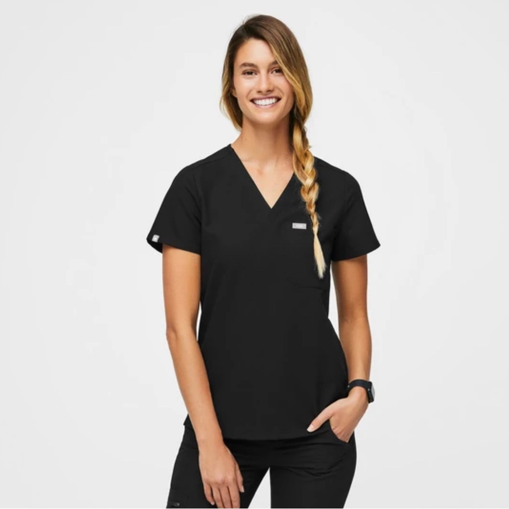 Figs Black Catarina One-Pocket Scrub Top, Size M, NWT